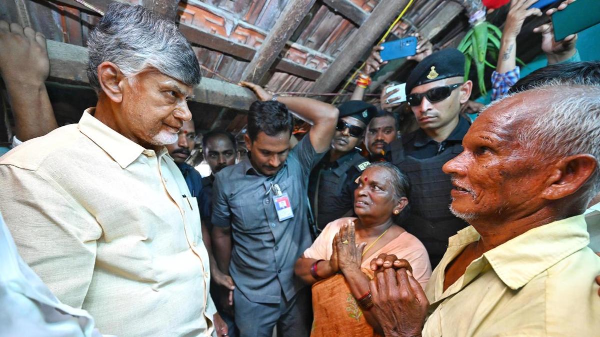 Andhra Pradesh Chief Minister Chandrababu Naidu promises modernisation of Yeleru irrigation system in Kakinada district